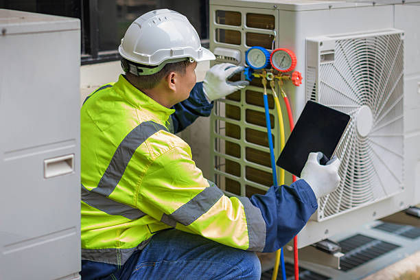 Professional Hvac technician working in Mayo, MD